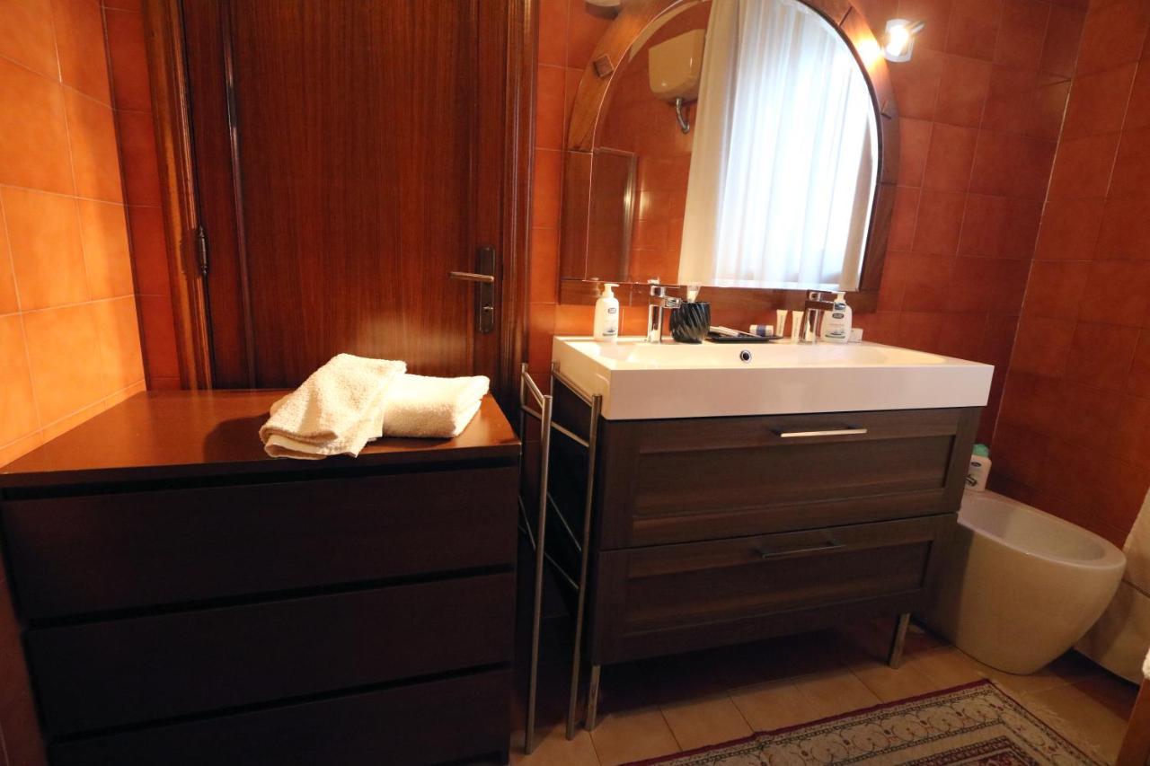 Bari Suite Apartment Barone 12 Free Parking المظهر الخارجي الصورة
